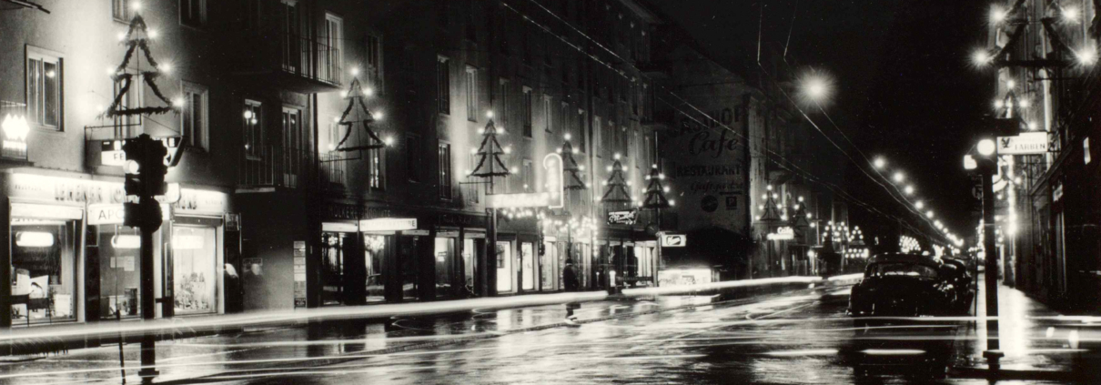 Max Otte, Harrerstraße im Weihnachtsschmuck